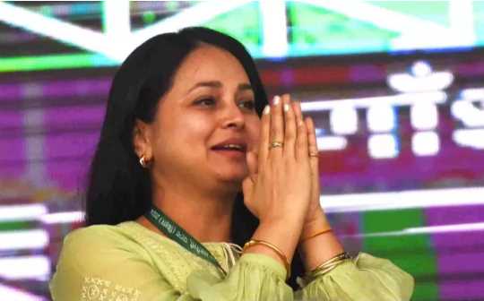 Rohini Acharya's nomination in trouble? BJP enumerated many mistakes...