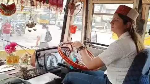 Nancy will drive bus on the crooked roads of Himachal, becomes the first female private bus driver of the state