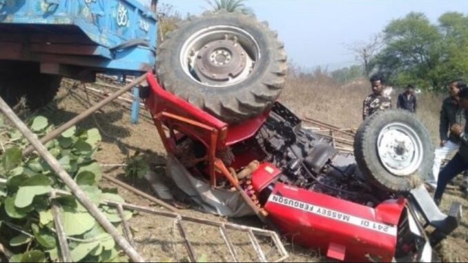 5 children died in a terrible accident today in Jabalpur, Madhya Pradesh. Actually, 5 children died due to tractor overturning here.