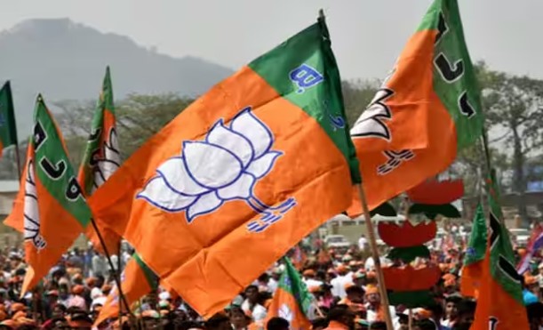 BJP preparing to make a big political move in Kaiserganj? Suspense increased tension on Rae Bareli