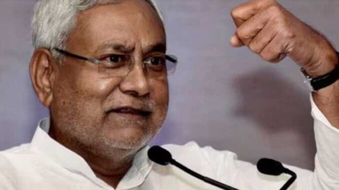 'Our old relationship...', CM Nitish Kumar praised Bahubali Anant Singh from the open stage