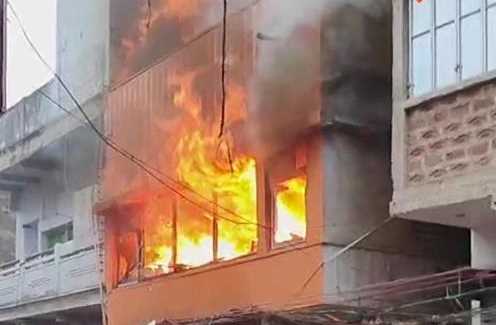 Bihar: A massive fire broke out in a hotel in a posh area, four fire tenders brought the fire under control.