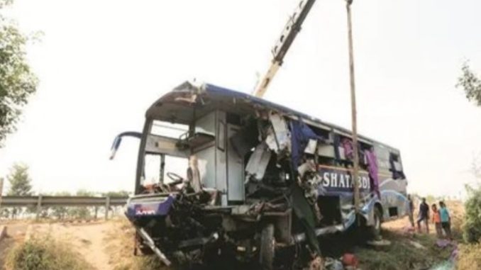 Major road accident, bus full of pilgrims collides with truck; 13 people dead-cause chaos ensues