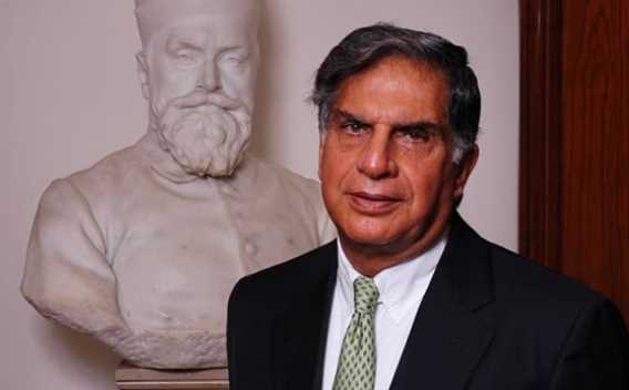 I need your help; for whom is Ratan Tata looking for a blood donor