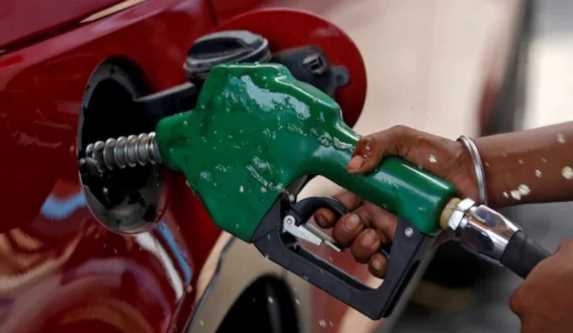 Petrol Diesel Price: Change in the price of petrol and diesel, it became expensive in Bihar and cheaper in UP, know the rate