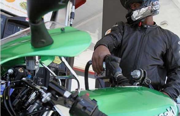 This mistake made while filling petrol can damage the engine, it is important for every bike rider to know