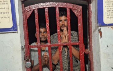 Attempt to molest a minor in Muzaffarnagar, villagers thrashed him