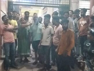 A knife attack in Muzaffarnagar left one youth dead and another hospitalized.