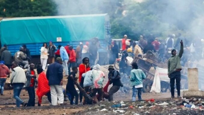 Massive riots: Hundreds of vehicles torched, firing: 700 killed, thousands injured