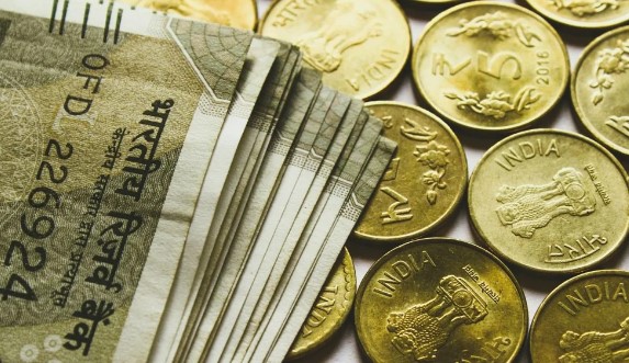 Government employees got a gift, salary increased by this much - know the full news
