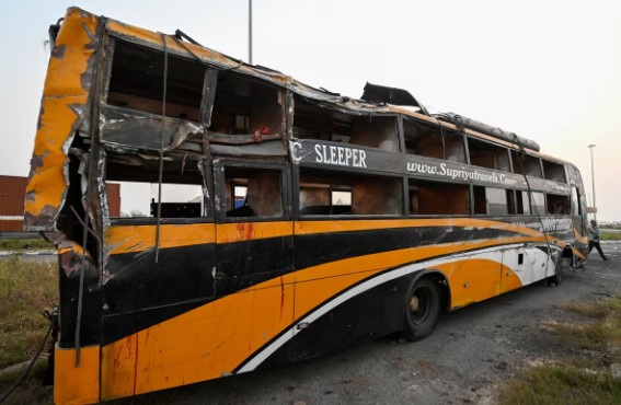Strict instructions issued after Purvanchal Expressway accident; buses coming to UP from other states will be inspected