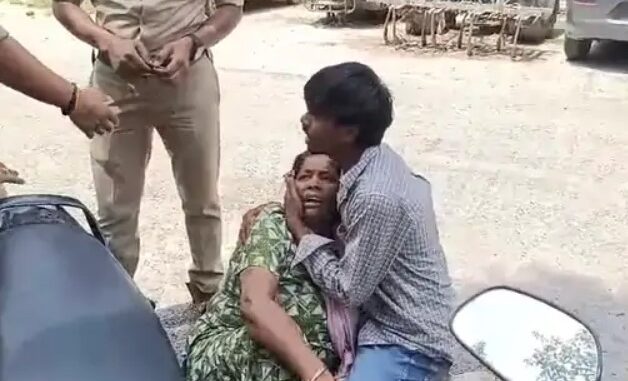 Hours of Uproar at Kukra Outpost; Family Clashes with Police: Youth Detained by Police Over Pushcart Dispute