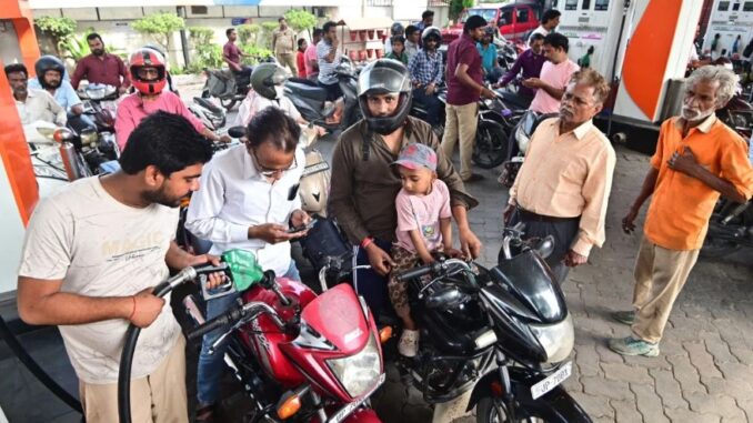 Good news for petrol: Excise duty reduced – find out how much you will benefit.
