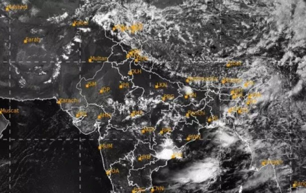 मानसून को लेकर बुरी खबरः देश के 40% हिस्से में बारिश की कमीः बढी चिंता​