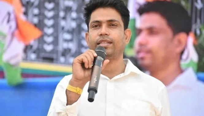 जहांगीर खान की पत्नी को पुलिस ने किया अरेस्ट, पुलिस पर पथराव के बाद चल रही थी फरार जहांगीर खान की पत्नी को पुलिस ने किया अरेस्ट, पुलिस पर पथराव के बाद चल रही थी फरार