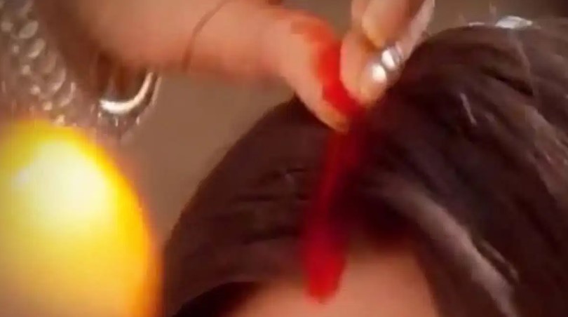 30 साल बड़े फूफा ने भतीजी की मांग में भरा सिंदूर, फिर खा लिया जहर​