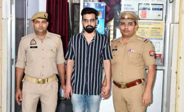 ₹1.01 Crore Fraud via Facebook Friendship in Muzaffarnagar: Transactions Worth ₹2.34 Crore Uncovered in Accused's Account