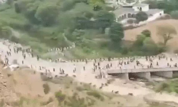 PoK में पाकिस्तानी फोर्स ने 40 हजार लोगों पर गोलियां चलाईं-खौफनाक मंजर से दहले लोग​