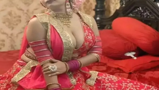 शादी के बाद मनाने लगा सुहागरात तो दुल्हन निकली किन्नर, फिर तो हद हो गई… शादी के बाद मनाने लगा सुहागरात तो दुल्हन निकली किन्नर, फिर तो हद हो गई…