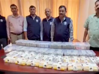 ₹1.62 crore in cash, 13 kg of gold, and 9 kg of silver were found at the home of a retired ARTO in UP.