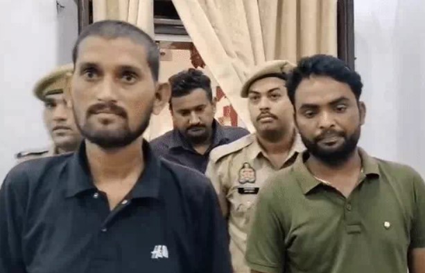 गोसेवा ट्रस्ट बनाकर देशभर से 100-करोड़ का फ्रॉड: कानपुर में अकाउंट होल्डर और बैंक कर्मी गिरफ्तार गोसेवा ट्रस्ट बनाकर देशभर से 100-करोड़ का फ्रॉड: कानपुर में अकाउंट होल्डर और बैंक कर्मी गिरफ्तार