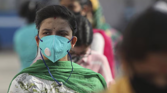 भारत में फिर कोरोना महामारी ने दी दस्तक, कहां कितने मामले? क्या लौट आया मास्क पहनने का टाइम भारत में फिर कोरोना महामारी ने दी दस्तक, कहां कितने मामले? क्या लौट आया मास्क पहनने का टाइम